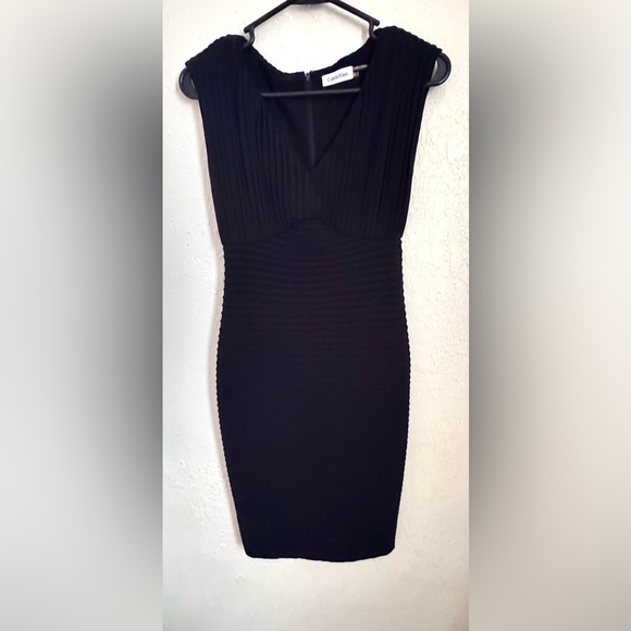 Calvin Klein Black V-Neck Bodycon Midi Dress - Picture 1 of 5